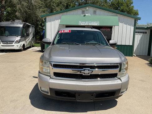 Used 2008 Chevrolet Silverado 1500 LTZ w/ Suspension Package, Off-Road image 4