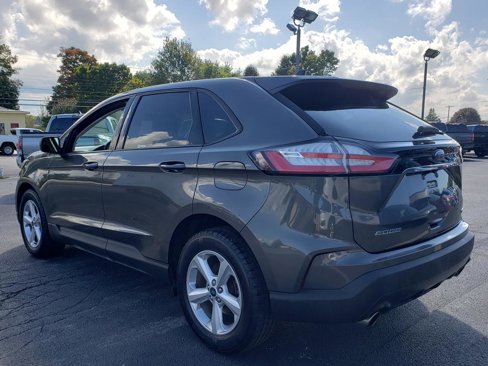 Used 2019 Ford Edge SE image 5
