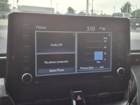 Used 2022 Toyota Corolla LE image 23