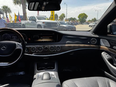 Used 2014 Mercedes-Benz S 550 Sedan image 21