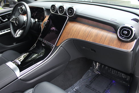Certified 2025 Mercedes-Benz GLC 300 image 21