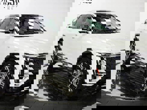 Used 2025 Cadillac Lyriq Luxury image 10