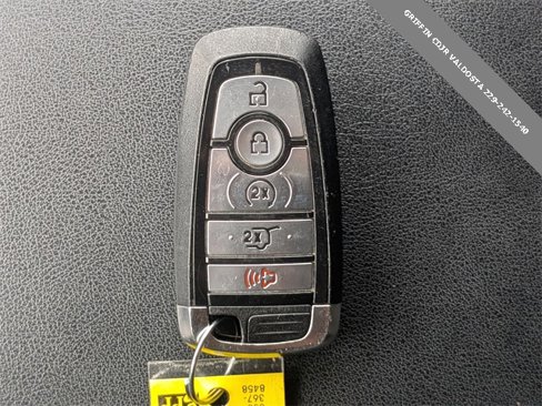 Used 2022 Ford Edge Titanium image 32