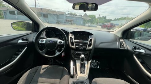 Used 2012 Ford Focus SEL image 17