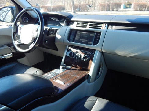 Used 2016 Land Rover Range Rover Supercharged image 18