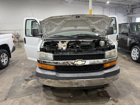 Used 2015 Chevrolet Express 3500 LT w/ LT Preferred Equipment Group image 3