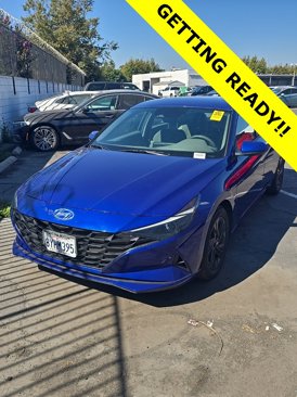 Used 2022 Hyundai Elantra Blue image 1