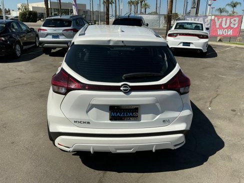 Used 2023 Nissan Kicks SV image 10