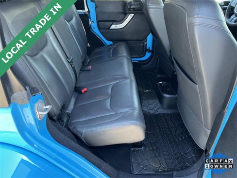 Used 2017 Jeep Wrangler Unlimited Sahara w/ Max Tow Package image 18