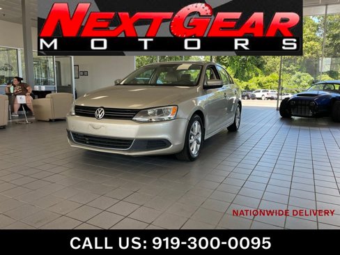 Used 2014 Volkswagen Jetta SE image 1