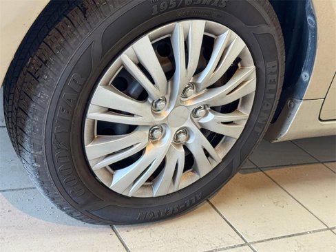 Used 2010 Toyota Corolla LE image 15
