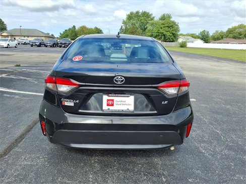 Certified 2022 Toyota Corolla LE image 4