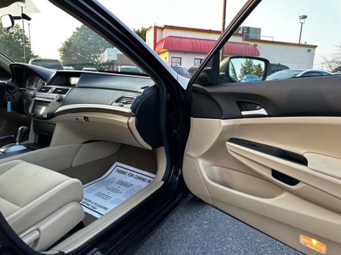 Used 2012 Honda Accord LX image 17