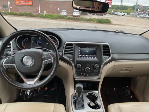 Used 2018 Jeep Grand Cherokee Limited w/ Trailer Tow Group IV image 12