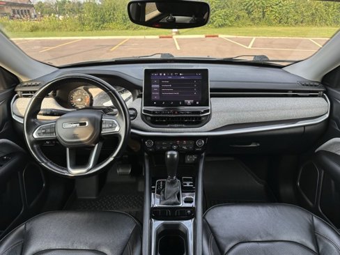 Certified 2022 Jeep Compass Latitude image 15