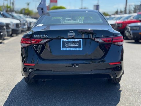Used 2024 Nissan Sentra S image 9