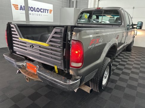 Used 2004 Ford F350 XLT image 9