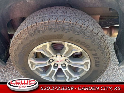 Used 2022 GMC Sierra 1500 SLT w/ SLT Premium Package image 17