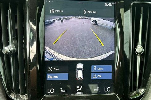 Used 2018 Volvo XC60 T6 R-Design w/ Convenience Package image 20