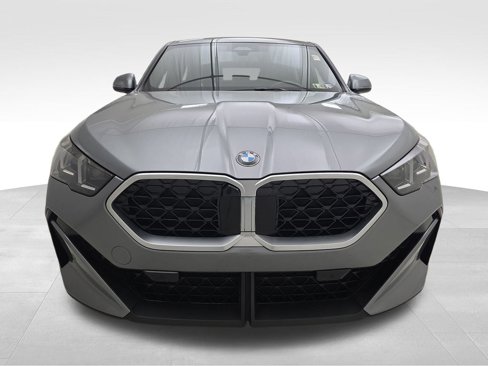 Used 2024 BMW X2 xDrive28i w/ Convenience Package image 3