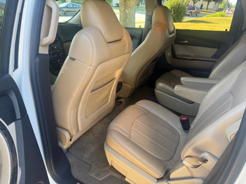 Used 2011 GMC Acadia Denali image 20