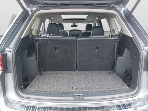 Used 2022 Volkswagen Atlas SEL Premium image 13