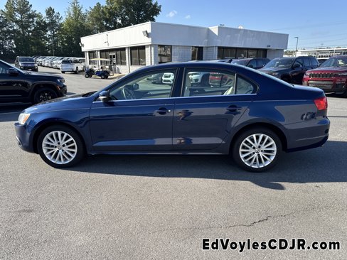 Used 2012 Volkswagen Jetta SEL image 4