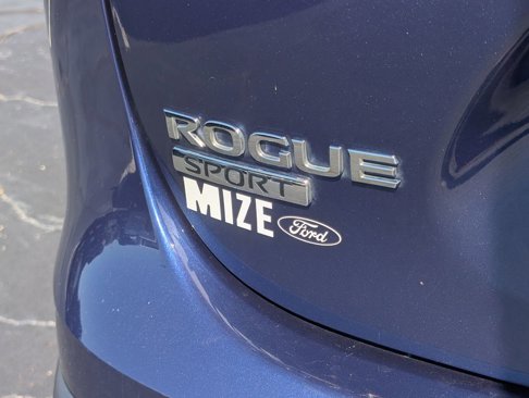 Used 2021 Nissan Rogue Sport S image 24