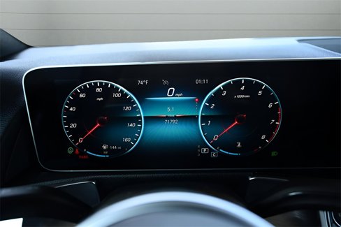 Used 2021 Mercedes-Benz GLB 250 4MATIC w/ Premium Package image 15