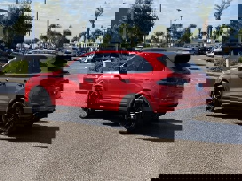 Used 2017 Porsche Cayenne image 4