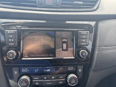 Used 2019 Nissan Rogue SL image 18