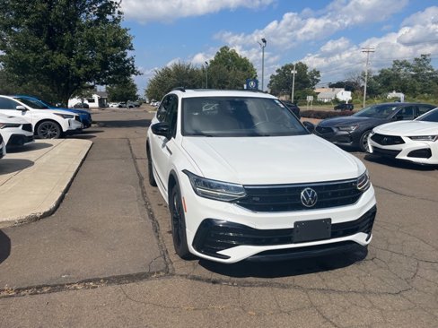 Used 2022 Volkswagen Tiguan SE R-Line image 22