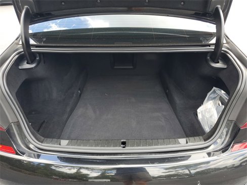 Used 2016 BMW 740i image 8