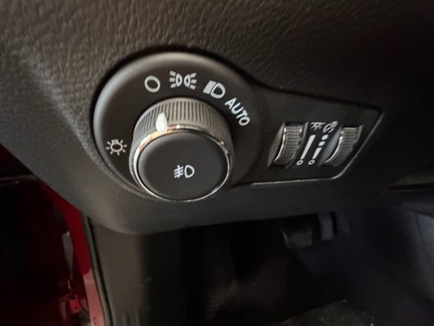 New 2026 Jeep Compass Latitude image 24