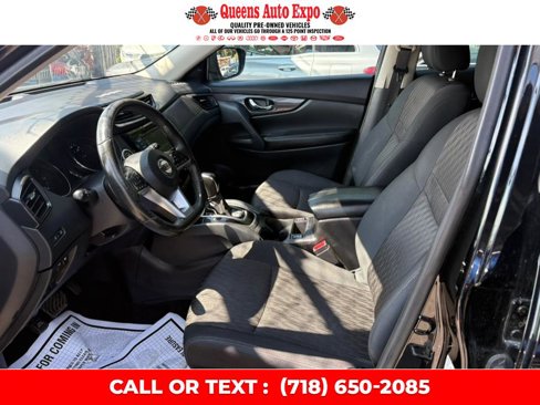 Used 2018 Nissan Rogue SV image 14