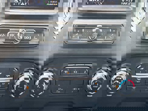Certified 2022 Chevrolet Silverado 1500 Custom image 22