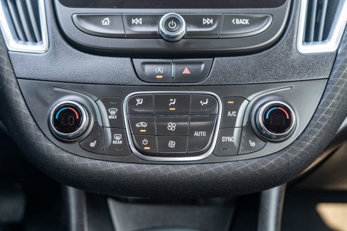 Used 2021 Chevrolet Malibu LT image 25