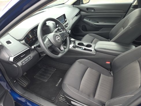 Used 2024 Nissan Altima 2.5 S image 7