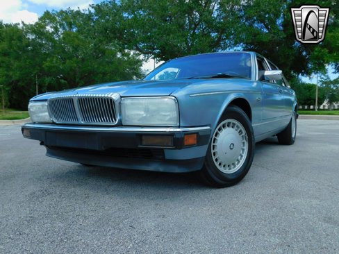 Used 1991 Jaguar XJ Vanden Plas image 9