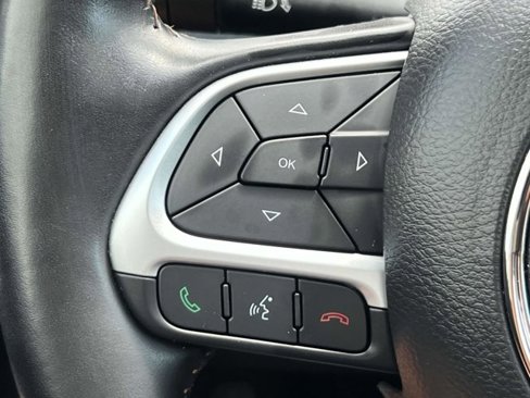 Certified 2021 Jeep Compass Limited w/ Sun and Sound Group image 21