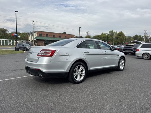 Used 2016 Ford Taurus SEL w/ Equipment Group 201A image 5
