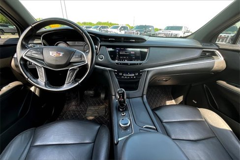 Used 2021 Cadillac XT5 Premium Luxury image 7