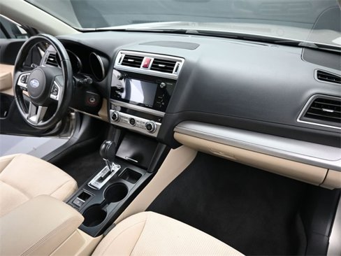 Used 2017 Subaru Outback 2.5i Premium image 41