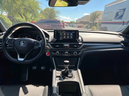 Used 2018 Honda Accord Sport image 18