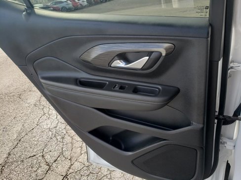 Used 2024 GMC Terrain SLE image 14