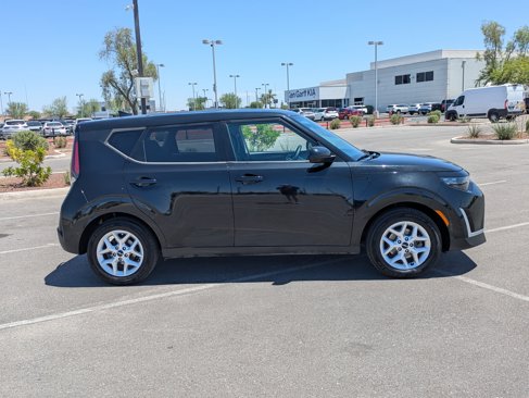 Used 2023 Kia Soul S image 6