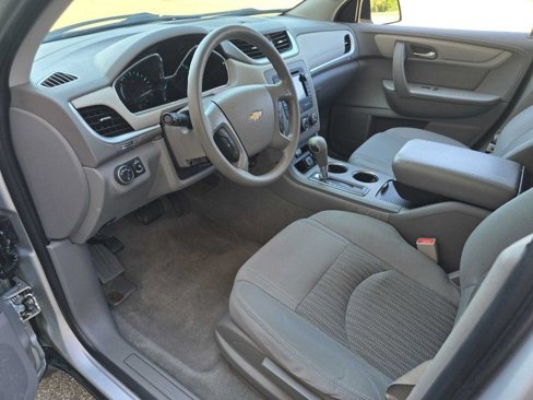 Used 2017 Chevrolet Traverse LS image 7