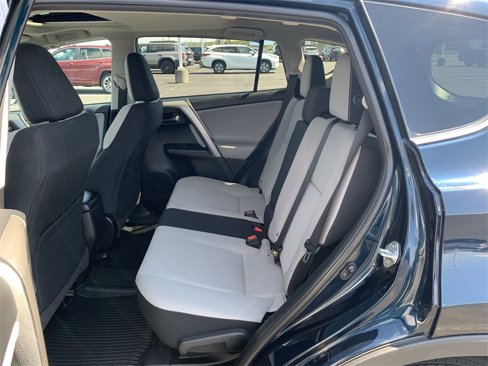 Used 2017 Toyota RAV4 XLE image 29