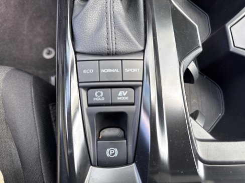 Used 2025 Toyota Camry LE image 22
