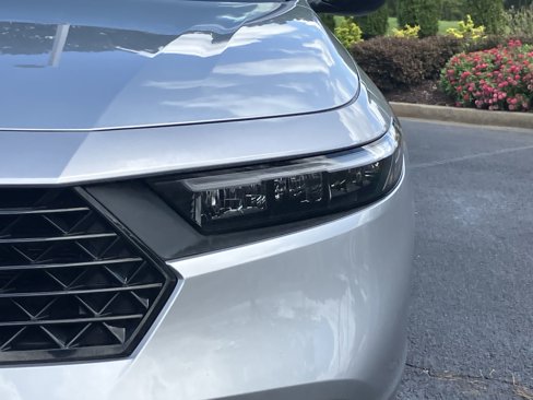 Certified 2024 Honda Accord LX image 5
